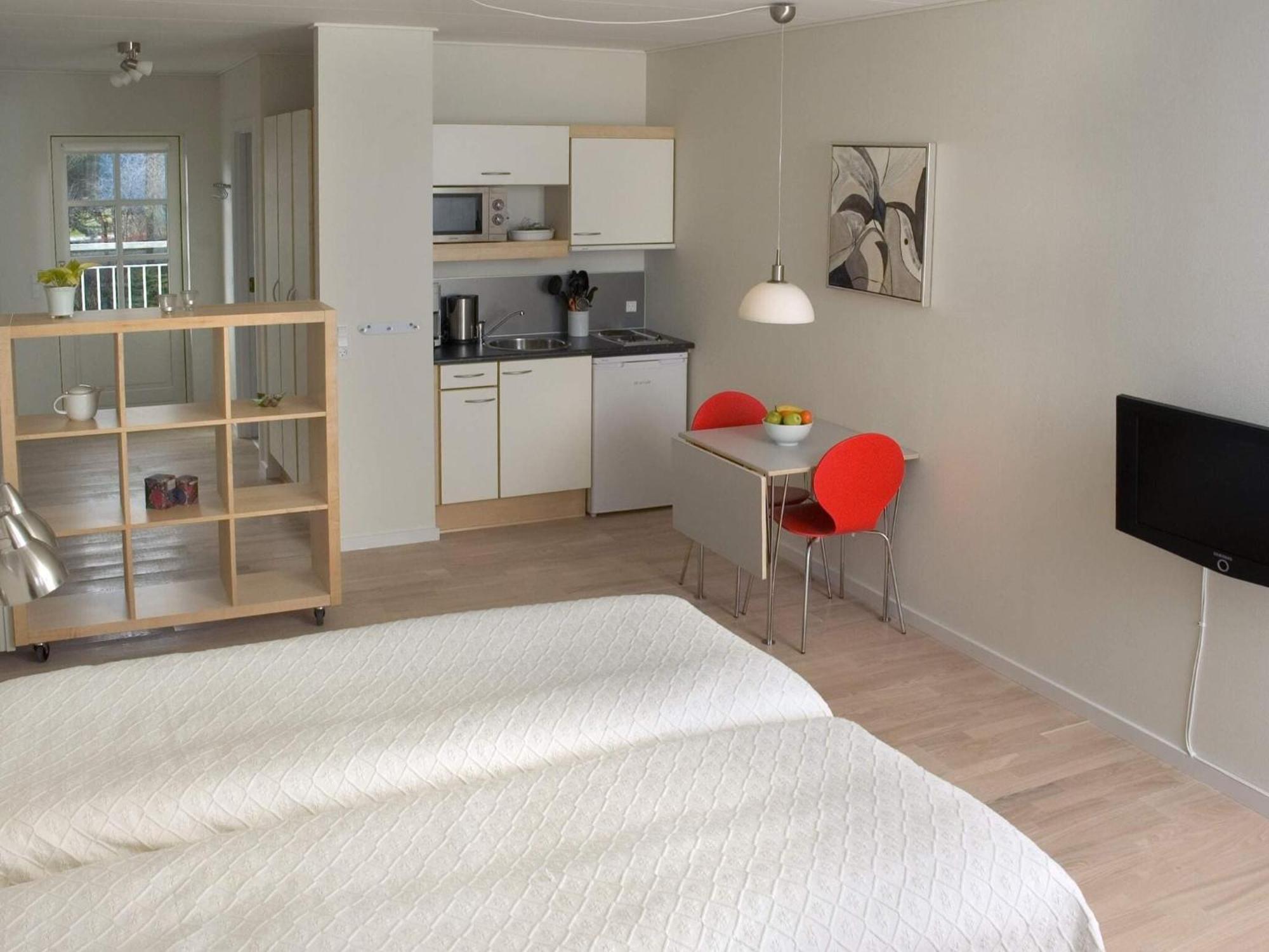 2 Person Holiday Home In Gudhjem Esterno foto